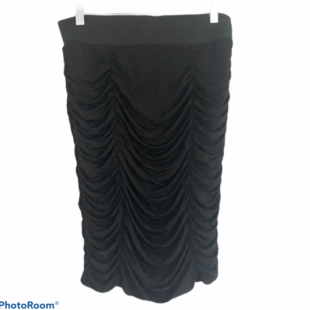 Black Rush Skirt